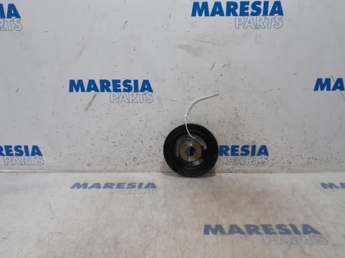 Gebruikte Krukas Poelie Citroen Berlingo 1.6 Hdi 90 Phase 2 Prijs € 30,25 Inclusief btw aangeboden door Maresia Parts