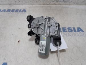 Gebruikte Motor Ruitenwisser achter Renault Captur (2R) 1.2 TCE 16V EDC Prijs € 45,00 Margeregeling aangeboden door Maresia Parts