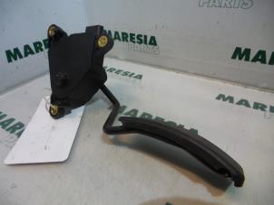 Gebruikte Gaspedaalpositie Sensor Renault Scénic II (JM) 1.9 dCi 120 Prijs € 35,00 Margeregeling aangeboden door Maresia Parts