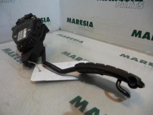 Gebruikte Gaspedaalpositie Sensor Renault Laguna II (BG) 1.9 dCi 100 Prijs € 40,00 Margeregeling aangeboden door Maresia Parts