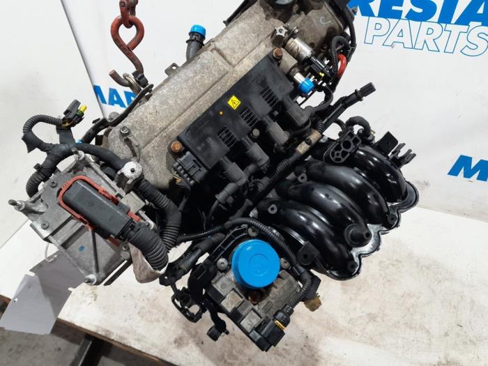 Motor van een Fiat 500 (312) 1.2 2008