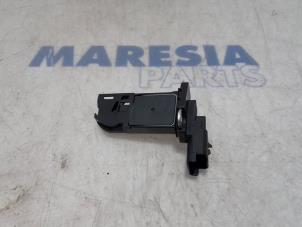 Gebruikte Luchthoeveelheidsmeter Citroen C4 Grand Picasso (3A) 1.6 BlueHDI 115 Prijs € 30,00 Margeregeling aangeboden door Maresia Parts