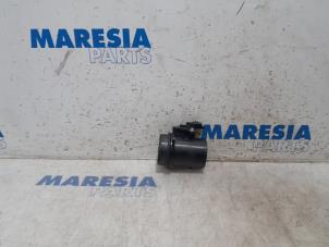Gebruikte Luchtmassameter Citroen C3 (SC) 1.6 HDi 92 Prijs € 20,00 Margeregeling aangeboden door Maresia Parts