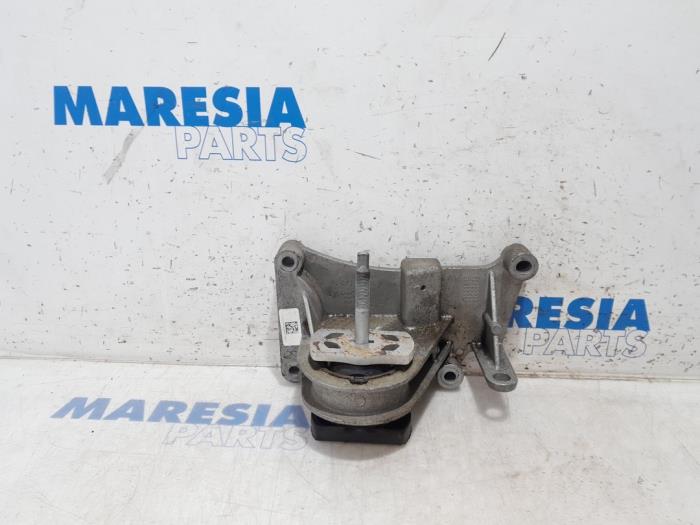Gebruikte Motorrubber Fiat Panda (312) 0.9 TwinAir 65 Prijs € 25,00 Margeregeling aangeboden door Maresia Parts