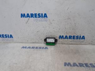 Gebruikte PDC Module Citroen C-Elysee (DD) 1.2 Vti 82 12V Prijs € 24,00 Margeregeling aangeboden door Maresia Parts