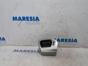 Gebruikte Dashboard sierlijst Citroen C-Elysee (DD) 1.2 Vti 82 12V Prijs € 35,00 Margeregeling aangeboden door Maresia Parts