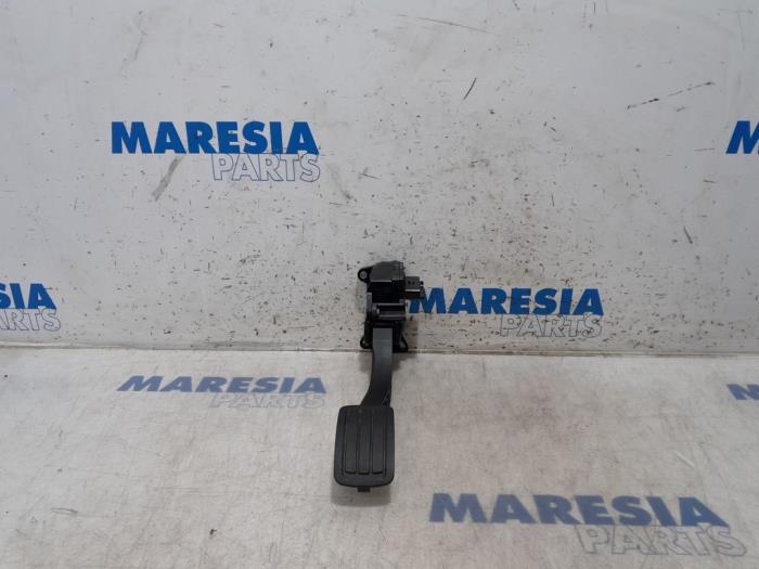 Gebruikte Gaspedaalpositie Sensor Citroen C4 Grand Picasso (3A) 1.6 BlueHDI 120 Prijs € 30,00 Margeregeling aangeboden door Maresia Parts