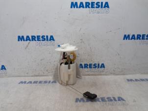 Gebruikte Tank element Pomp Renault Grand Scénic III (JZ) 1.6 dCi Prijs € 105,00 Margeregeling aangeboden door Maresia Parts