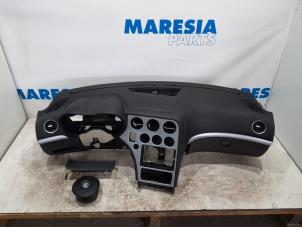 Gebruikte Airbag set + dashboard Alfa Romeo 159 Sportwagon (939BX) 2.4 JTDm 20V Prijs € 420,00 Margeregeling aangeboden door Maresia Parts