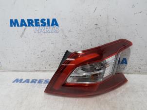 Gebruikte Achterlicht rechts Peugeot 308 (L3/L8/LB/LH/LP) 1.2 12V e-THP PureTech 110 Prijs € 80,00 Margeregeling aangeboden door Maresia Parts