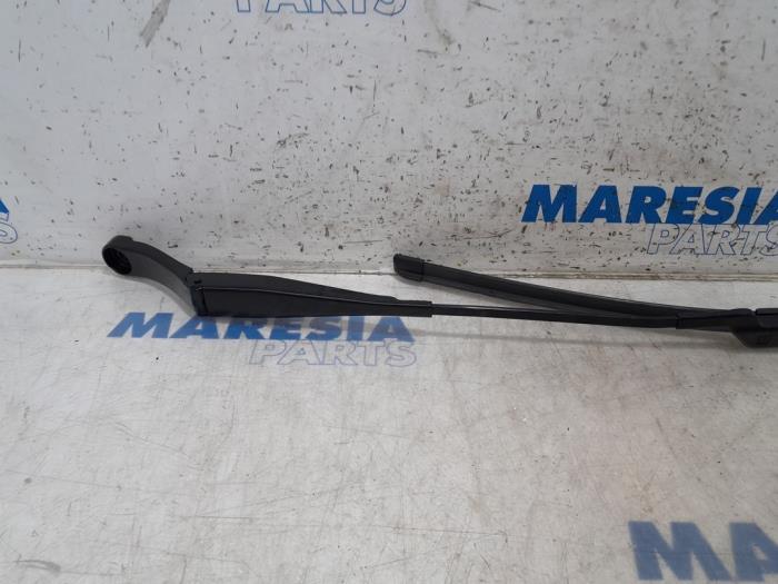 PEUGEOT 308 T9 (2013-2021) Front Wiper Arms 97036203 19533083