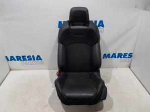 Gebruikte Voorstoel links Citroen C5 III Tourer (RW) 1.6 16V THP 155 Prijs € 210,00 Margeregeling aangeboden door Maresia Parts