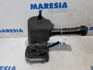 Gebruikte Servopomp Peugeot 308 (4A/C) 1.6 16V THP 150 Prijs € 74,95 Margeregeling aangeboden door Maresia Parts