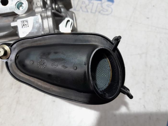 Oliepomp van een Renault Trafic (1FL/2FL/3FL/4FL) 1.6 dCi 95 2017