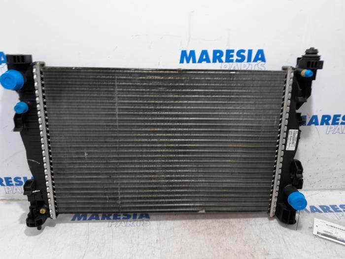 Radiateur van een Alfa Romeo Giulietta (940) 1.4 TB 16V MultiAir 2012