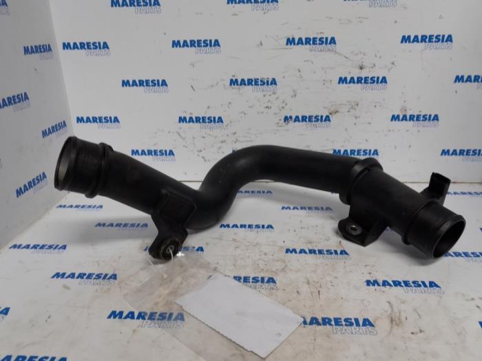 Gebruikte Turboslang Alfa Romeo Giulietta (940) 1.4 TB 16V MultiAir Prijs € 40,00 Margeregeling aangeboden door Maresia Parts