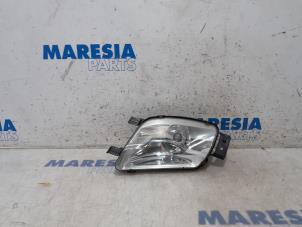 Gebruikte Mistlamp rechts-voor Peugeot 308 CC (4B) 1.6 VTI 16V Prijs € 25,00 Margeregeling aangeboden door Maresia Parts