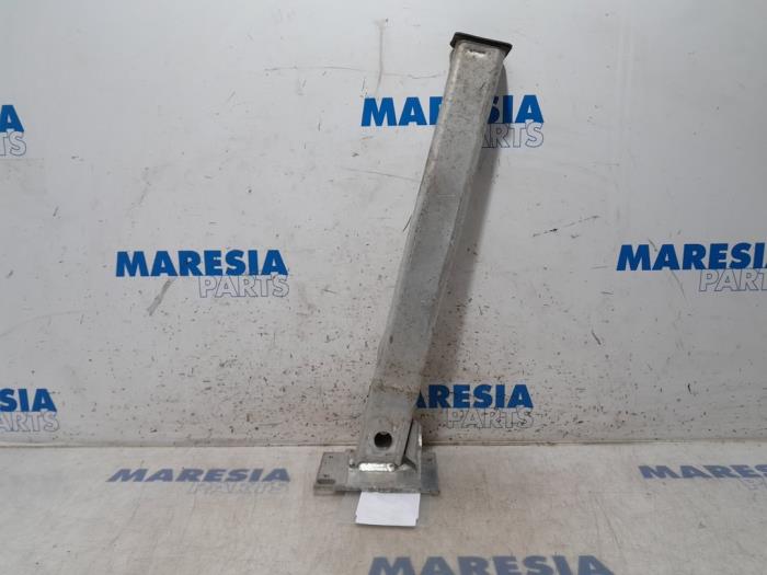 Gebruikte Subframe Citroen DS4 (NX) 1.6 16V VTi 120 Prijs € 25,00 Margeregeling aangeboden door Maresia Parts