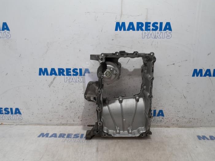Gebruikte Carterpan Peugeot 208 I (CA/CC/CK/CL) 1.0 Vti 12V PureTech Prijs € 49,00 Margeregeling aangeboden door Maresia Parts
