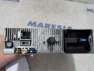 Gebruikte Radio Peugeot 508 SW (8E/8U) 1.6 THP 16V Prijs € 210,00 Margeregeling aangeboden door Maresia Parts