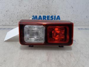 Gebruikte Mistachterlicht Renault Trafic (1FL/2FL/3FL/4FL) 1.6 dCi 115 Prijs € 24,20 Inclusief btw aangeboden door Maresia Parts