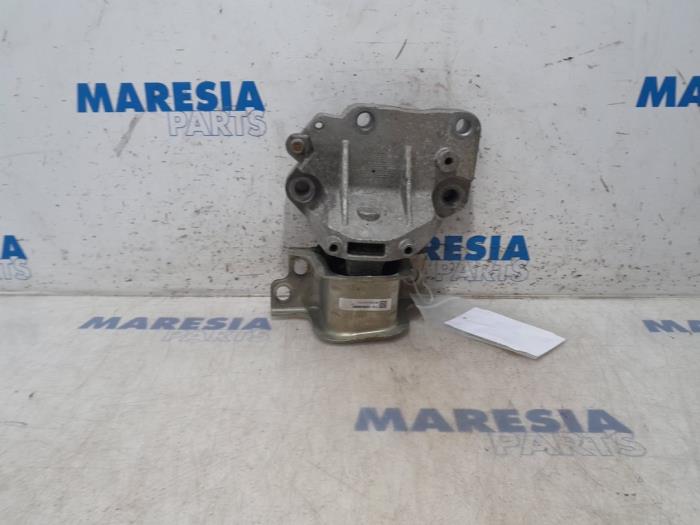 Gebruikte Motorsteun Fiat Ducato (250) 3.0 140 Natural Power Prijs € 60,50 Inclusief btw aangeboden door Maresia Parts