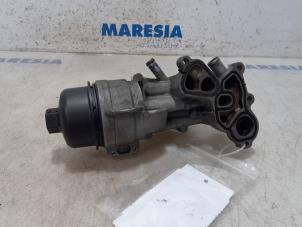 Gebruikte Oliefilterhouder Peugeot 308 (4A/C) 1.6 16V THP 150 Prijs € 40,00 Margeregeling aangeboden door Maresia Parts
