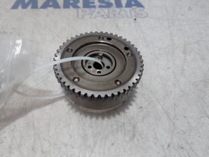 Gebruikte Nokkenas Tandwiel Renault Scénic III (JZ) 2.0 16V CVT Prijs € 40,00 Margeregeling aangeboden door Maresia Parts