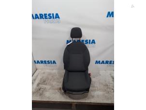Gebruikte Voorstoel rechts Citroen C3 (SC) 1.2 VTi 82 12V Prijs € 105,00 Margeregeling aangeboden door Maresia Parts
