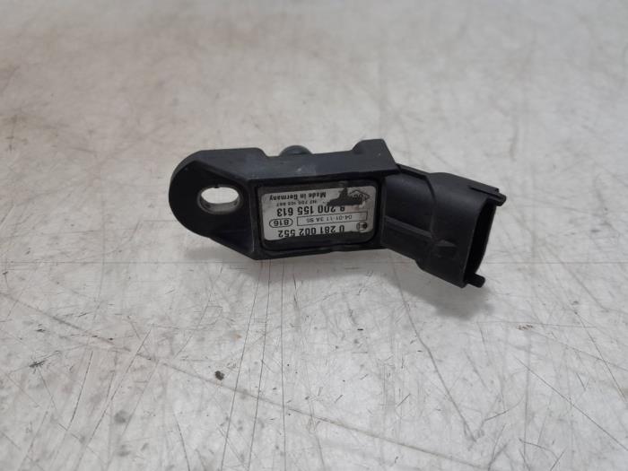 Gebruikte Sensor map (inlaatspruitstuk) Renault Trafic New (FL) 2.5 dCi 16V 135 Prijs € 24,20 Inclusief btw aangeboden door Maresia Parts