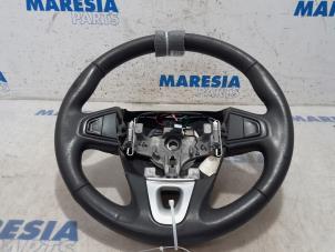 Gebruikte Stuurwiel Renault Scénic III (JZ) 1.5 dCi 110 Prijs € 75,00 Margeregeling aangeboden door Maresia Parts