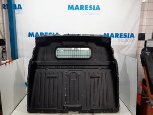 Gebruikte Tussenschot Cabine Citroen Berlingo 1.6 BlueHDI 100 Prijs € 317,63 Inclusief btw aangeboden door Maresia Parts