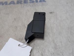 Gebruikte Voorgloei Relais Citroen C4 Grand Picasso (3A) 1.6 HDiF, Blue HDi 115 Prijs € 15,00 Margeregeling aangeboden door Maresia Parts