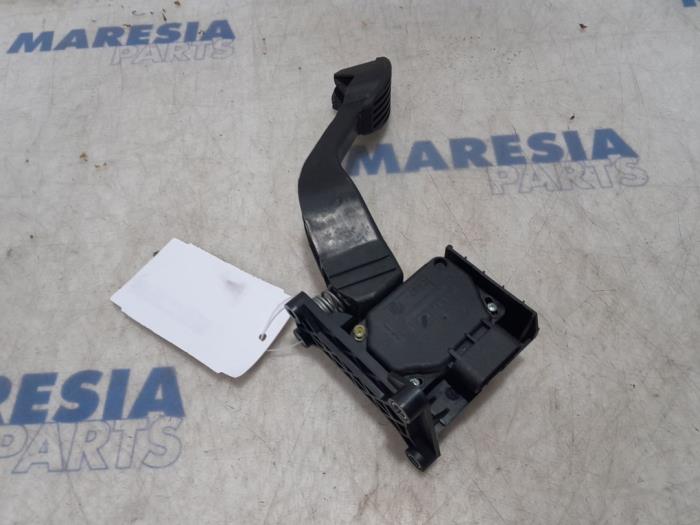 Gebruikte Gaspedaalpositie Sensor Fiat 500 (312) 1.2 Prijs € 19,99 Margeregeling aangeboden door Maresia Parts