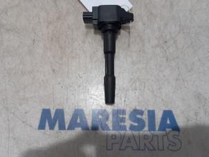 Gebruikte Pen Bobine Renault Captur (2R) 1.2 TCE 16V EDC Prijs € 10,00 Margeregeling aangeboden door Maresia Parts
