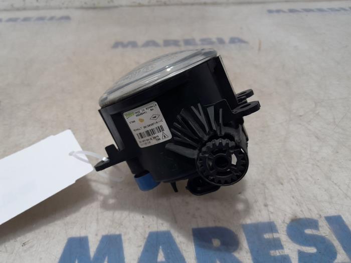 OPEL Vivaro B (2014-2019) Противотуманка бампера передняя правая 261503971R 20461545