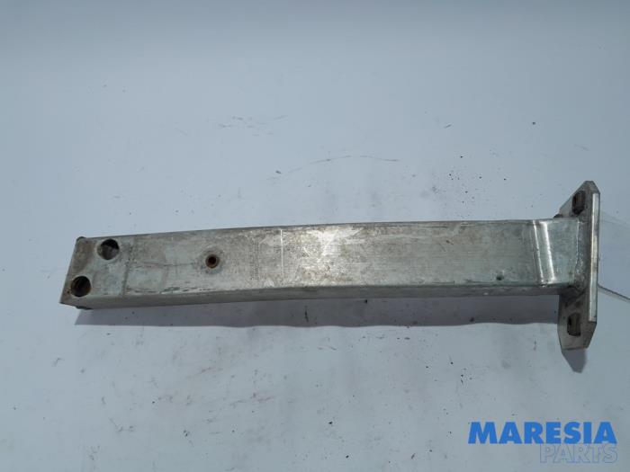 Gebruikte Subframe Alfa Romeo Giulietta (940) 1.4 TB 16V MultiAir Prijs € 29,95 Margeregeling aangeboden door Maresia Parts