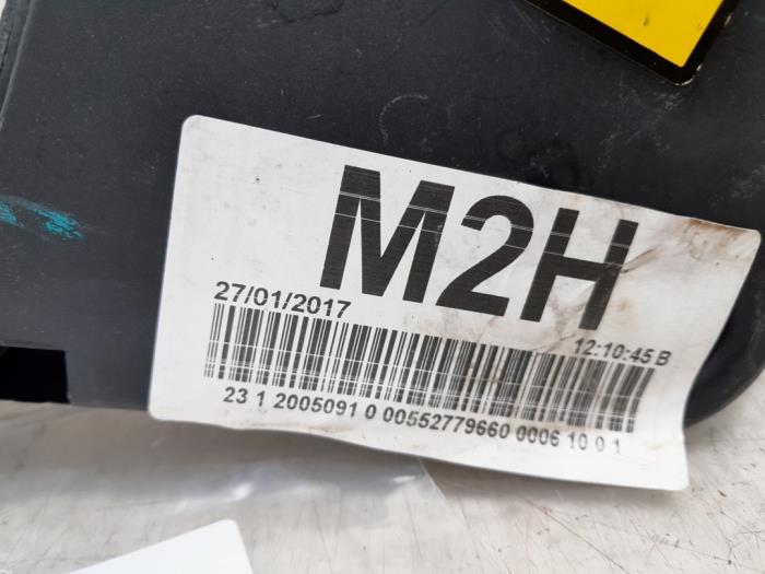 Gebruikte Distributiedeksel Fiat 500C (312) 1.2 69 Prijs € 15,00 Margeregeling aangeboden door Maresia Parts