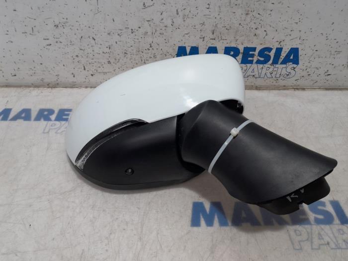 RENAULT Clio 4 generation (2012-2020) Right Side Wing Mirror 963011136R 24881539