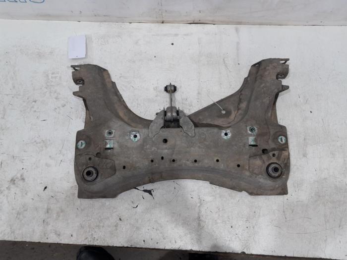 Gebruikte Subframe Renault Zoé (AG) 46kW Prijs € 79,95 Margeregeling aangeboden door Maresia Parts
