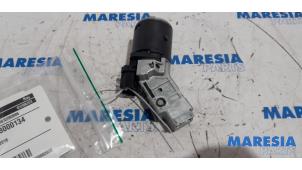 Gebruikte Kontaktslot + Sleutel Peugeot 308 SW (L4/L9/LC/LJ/LR) 2.0 BlueHDi 150 16V Prijs € 29,99 Margeregeling aangeboden door Maresia Parts