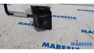 Gebruikte Achteruitrij Camera Peugeot 308 SW (L4/L9/LC/LJ/LR) 2.0 BlueHDi 150 16V Prijs € 156,45 Margeregeling aangeboden door Maresia Parts