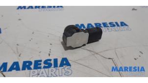 Gebruikte PDC Sensor Peugeot 308 SW (L4/L9/LC/LJ/LR) 2.0 BlueHDi 150 16V Prijs € 19,00 Margeregeling aangeboden door Maresia Parts