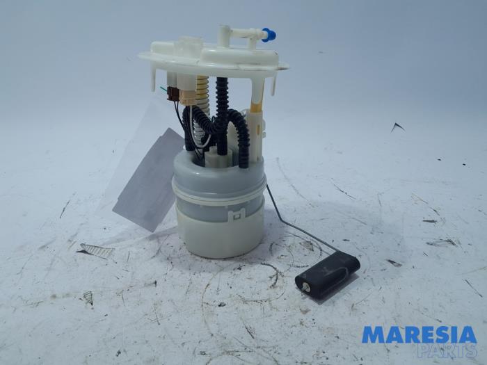 Gebruikte Tank element Pomp Citroen DS3 (SA) 1.4 16V VTi Prijs € 45,00 Margeregeling aangeboden door Maresia Parts