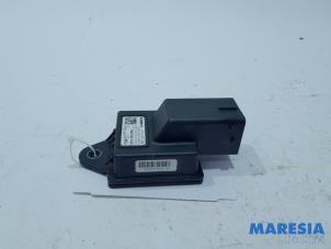 Gebruikte Start/Stop relais Peugeot 308 SW (L4/L9/LC/LJ/LR) 1.6 BlueHDi 120 Prijs € 19,00 Margeregeling aangeboden door Maresia Parts