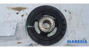 Gebruikte Krukas Poelie Peugeot 5008 I (0A/0E) 1.6 HDiF 16V Prijs € 25,00 Margeregeling aangeboden door Maresia Parts