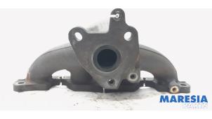 Gebruikte Uitlaatspruitstuk Renault Clio III (BR/CR) 1.2 16V TCe 100 Prijs € 60,00 Margeregeling aangeboden door Maresia Parts