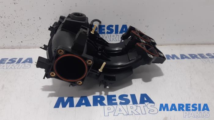 Gebruikte Spruitstuk Inlaat Fiat Punto III (199) 0.9 TwinAir Turbo 100 Prijs € 85,00 Margeregeling aangeboden door Maresia Parts