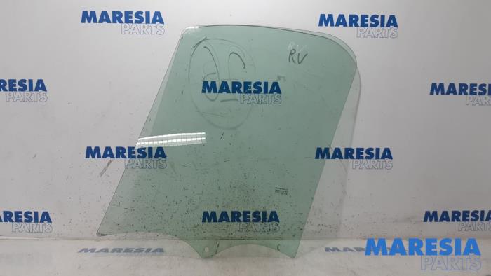 RENAULT Trafic 3 generation (2014-2023) Front Right Door Glass 43R000464 25172490