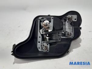 Gebruikte Fitting Achterlicht rechts Citroen DS3 (SA) 1.4 16V VTi Prijs € 30,00 Margeregeling aangeboden door Maresia Parts
